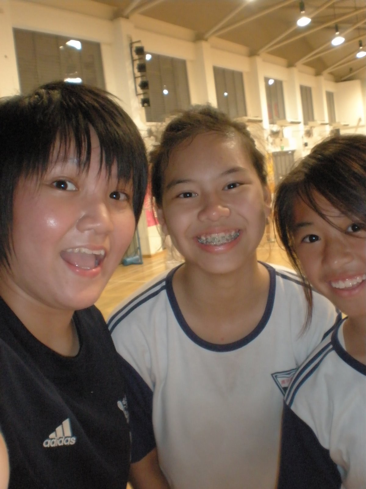 [vanessa+hummie+haha+ali+baba!.jpg]