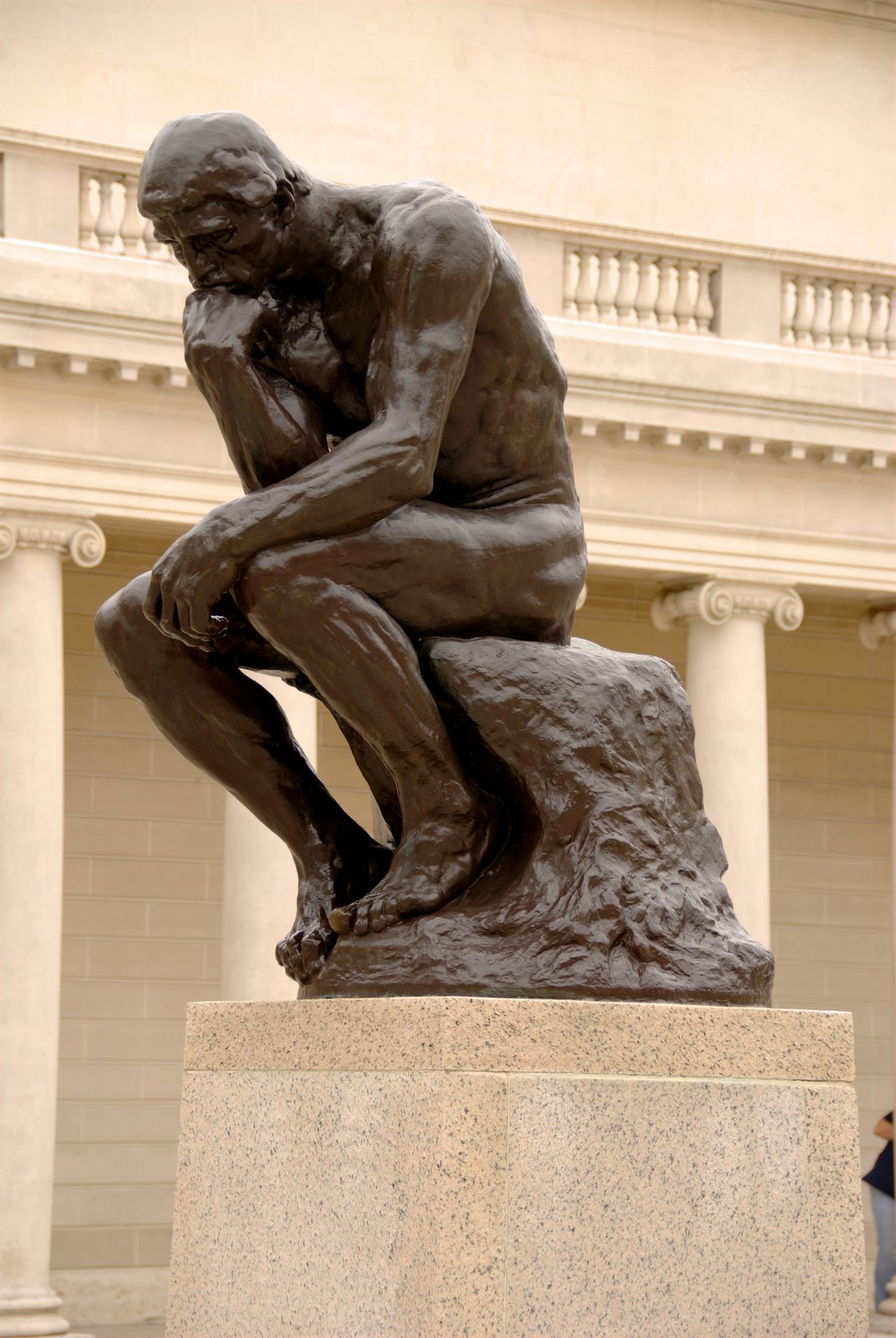 [The_Thinker,_Auguste_Rodin.jpg]