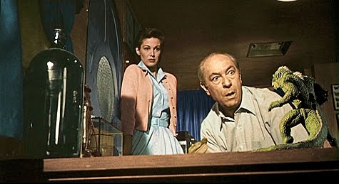Marisa (Joan Taylor) and Dr. Leonardo (Frank Puglia)