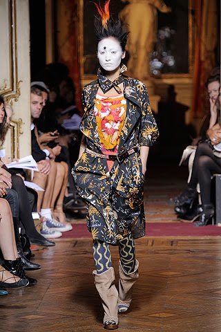 [vivienne+westwood+spring+2010.jpg]