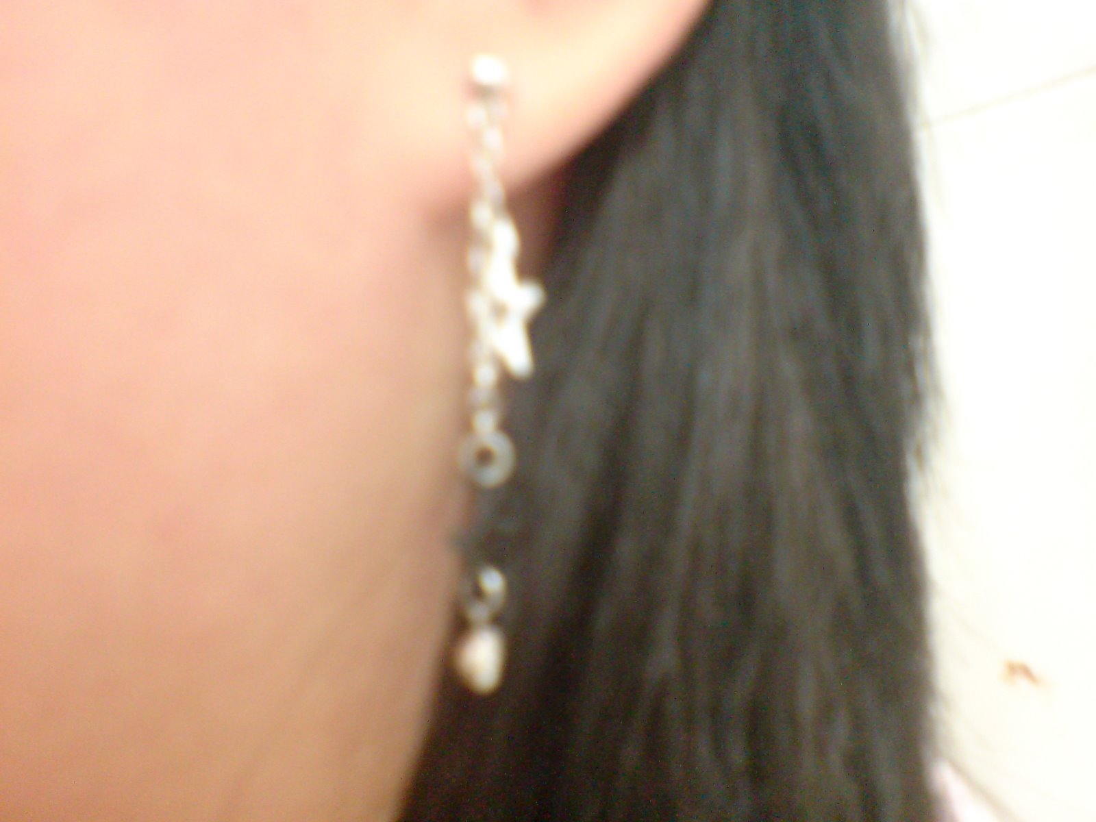 [michelle's+earrings.JPG]