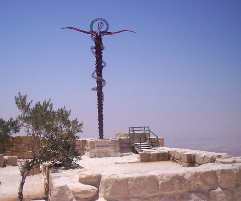 [Statue+of+brass+snake+made+by+Moses+to+rescue+Israelites+from+the+bite+of+venomous+snake.jpg]