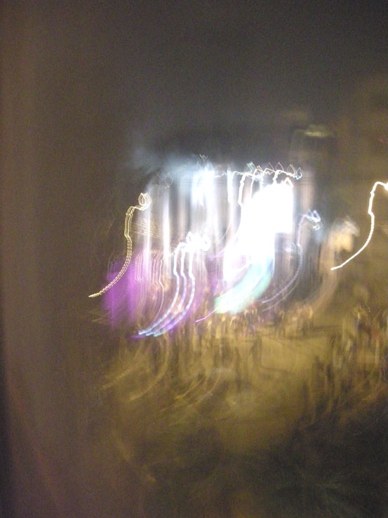 [monezuma=koncert-blurry.jpg]