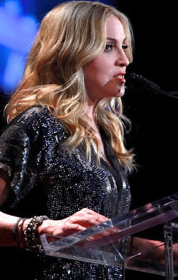 Madonna replaces Kylie Minogue in ‘Priscilla Queen’