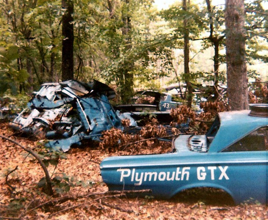 Petty "Junkyard" in 1971 Richard Petty Fan Forum