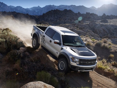 2011 Ford F-150 SVT Raptor http://autocargotransport.blogspot.com/