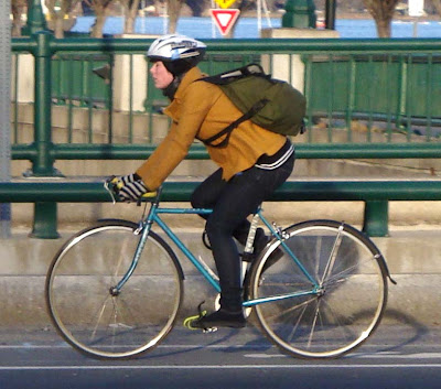 Boston Cambridge bicycle commuter