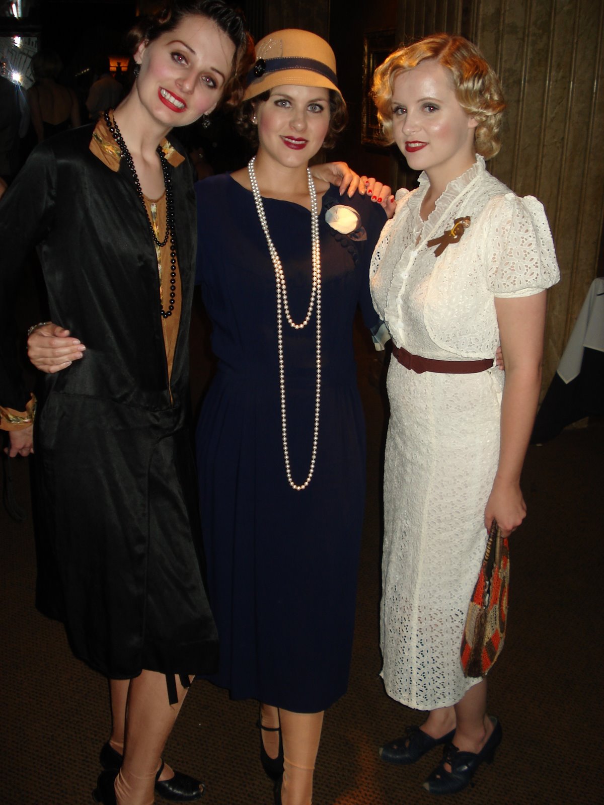 [1920's+Dames.JPG]