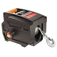 Master lock portable Winch 2953AT for pulling tasks