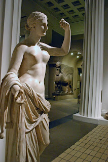 Foto effettuate liberamente nel British Museum: impensabile in Italia