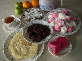 Variety of traditional malay cakes @ 'kuih'