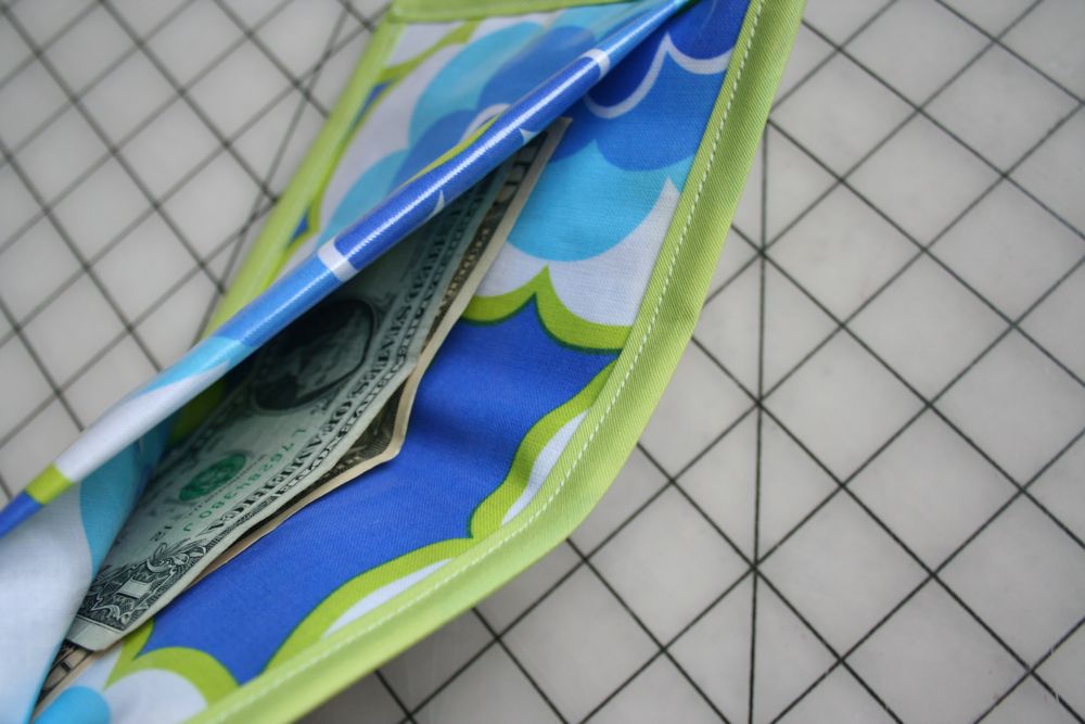 Sew Can Do Tutorial Making a Laminated Wallet