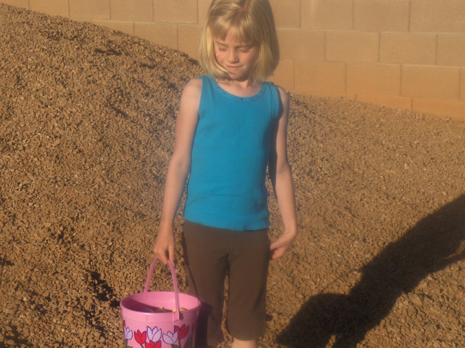 [Easter_08_Hallie.JPG]