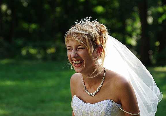 wedding bride laugh свадьба невеста смеется