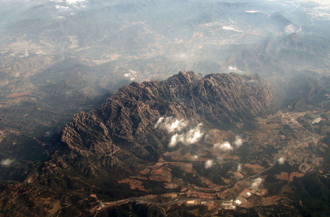 [Montserrat-aire.jpg]
