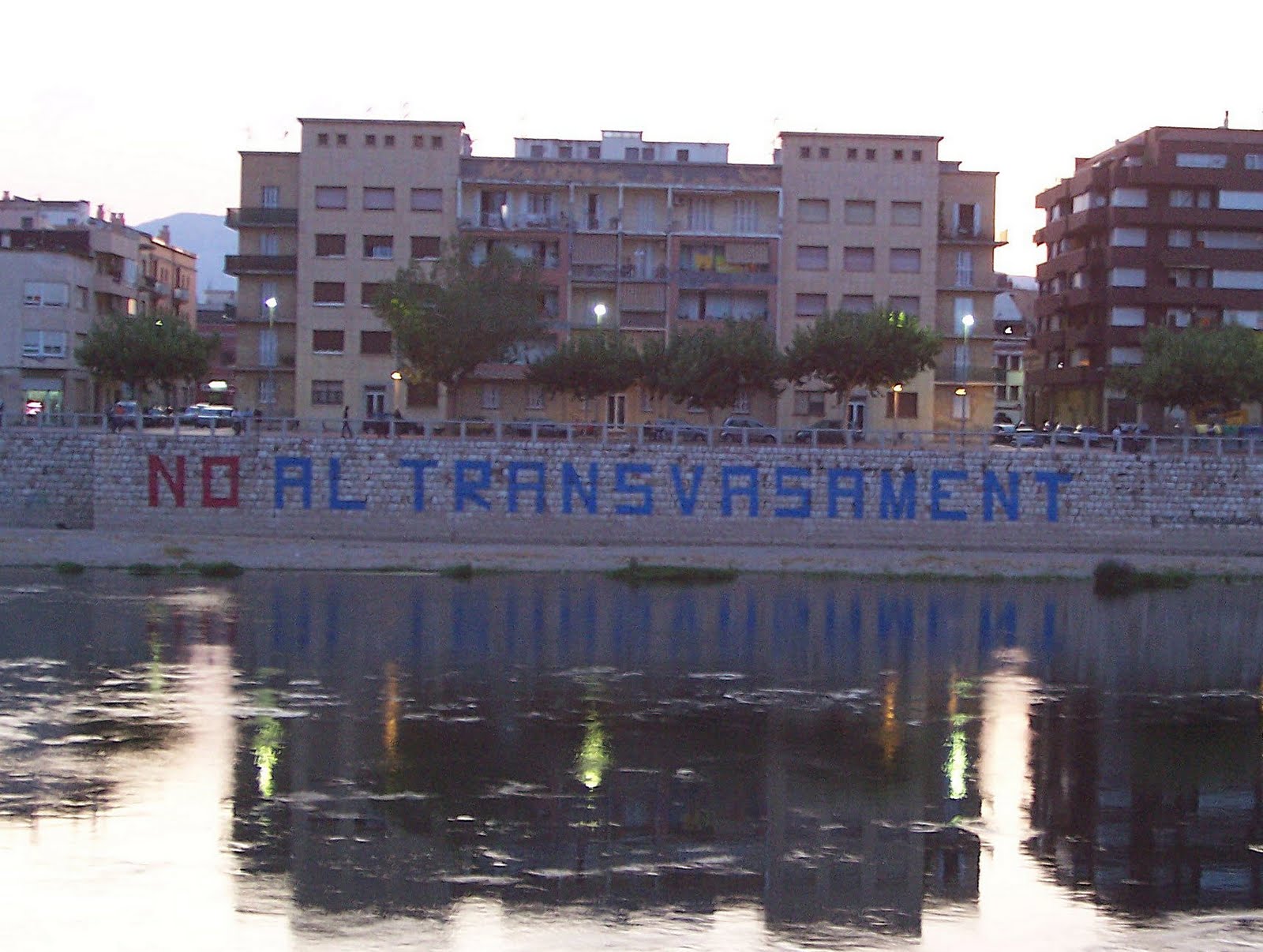 [100_7827.JPG]