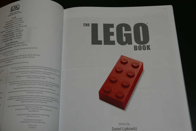 [TheLegoBook-06.png]