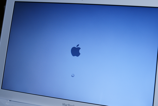 [MacBook-09.png]