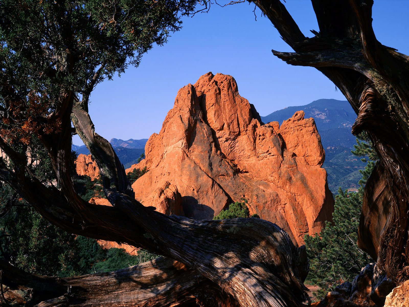 http://4.bp.blogspot.com/_ioD6UOQqcyA/Sw6WyAIDl1I/AAAAAAAABWo/scZudsCdTMw/s1600/Garden+of+Gods,+Colorado.jpg