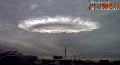 ~~Strange cloud formation in Russia~~ Moscowcloud