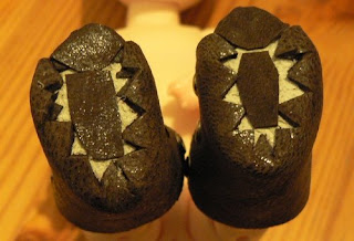 Assembling Baha Cat's shoes