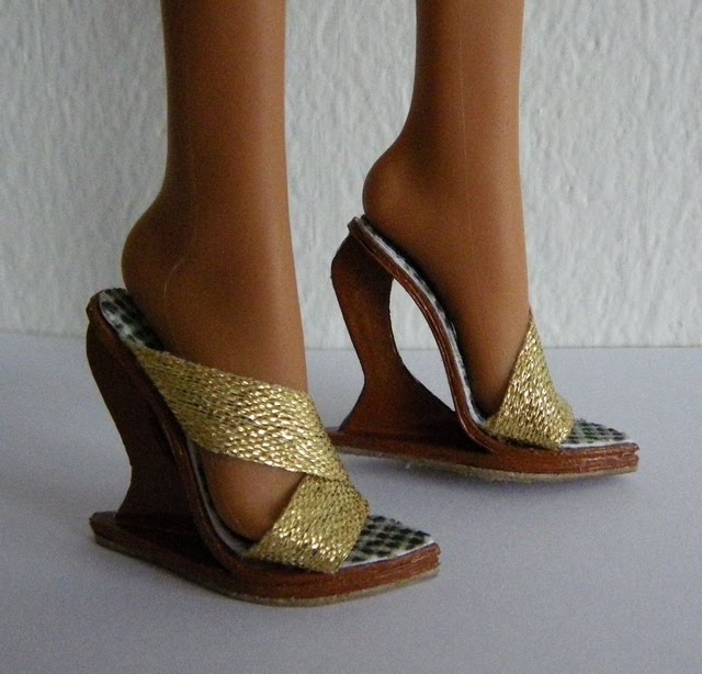 Fashion Doll Shoes Monster High doll shoes with cardboard soles