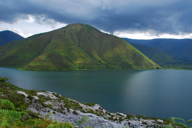 Lake Toba Supervolcano