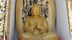 Bouddha qui enseigne (position des mains)