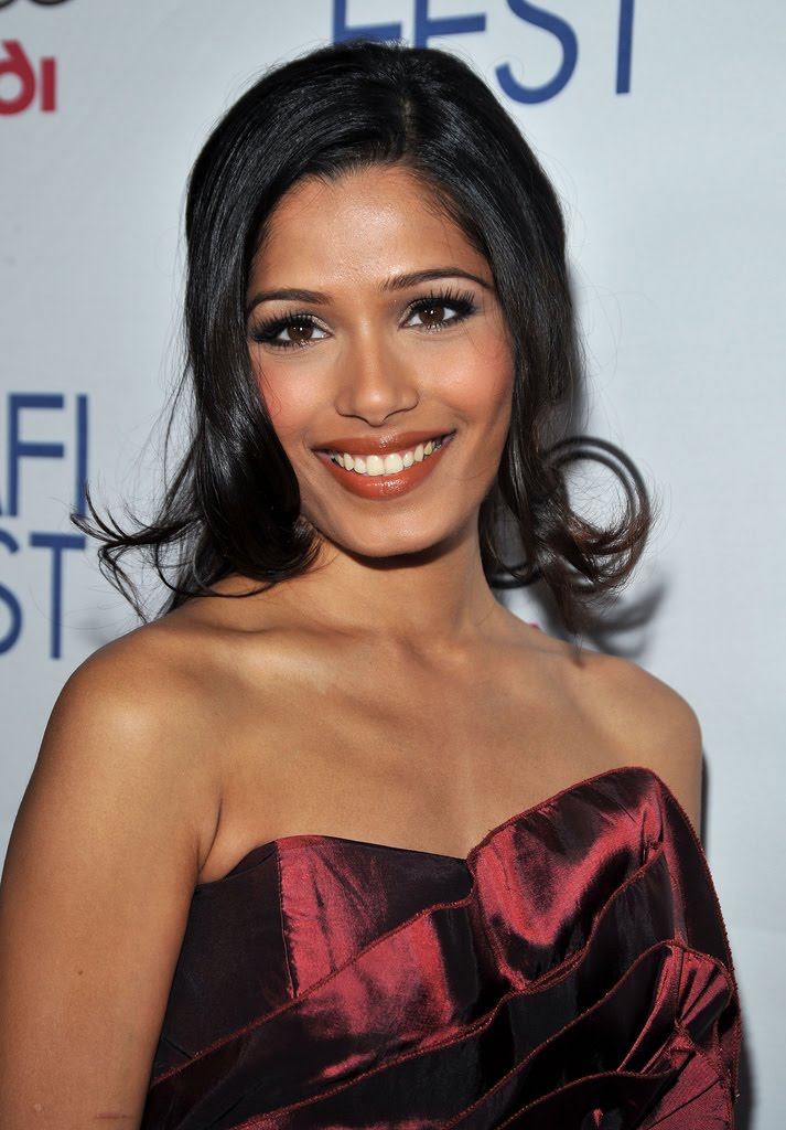 Celebrity HQ Pitcure: Freida Pinto HQ Gallery, Freida Pinto hot photos Freida Pinto