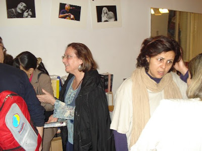 A droite, Samia Chikh, éditrice de Najia Abeer (Ed Apic)