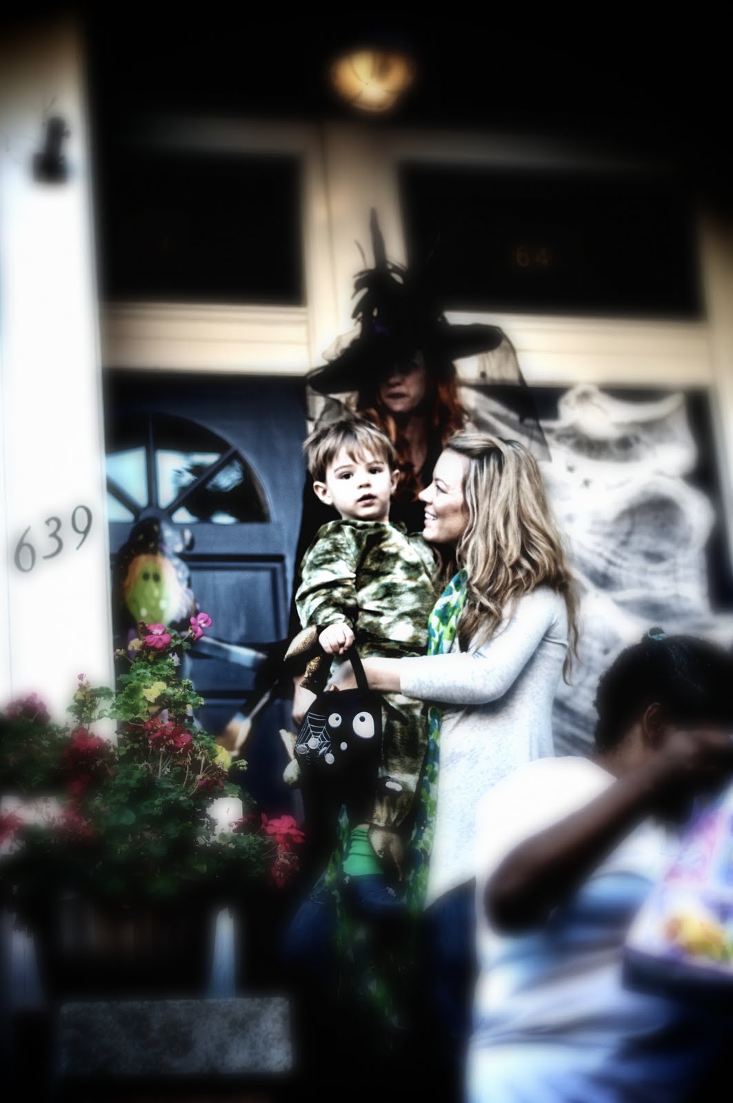 [2009-10-30+at+21-49-40.jpg]