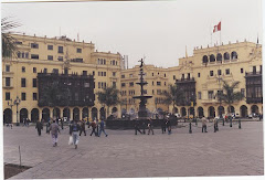 Lima - Plaza Mayor o Cuadrada