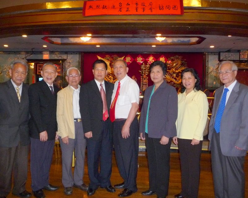 [CC081409A-1.JPG]