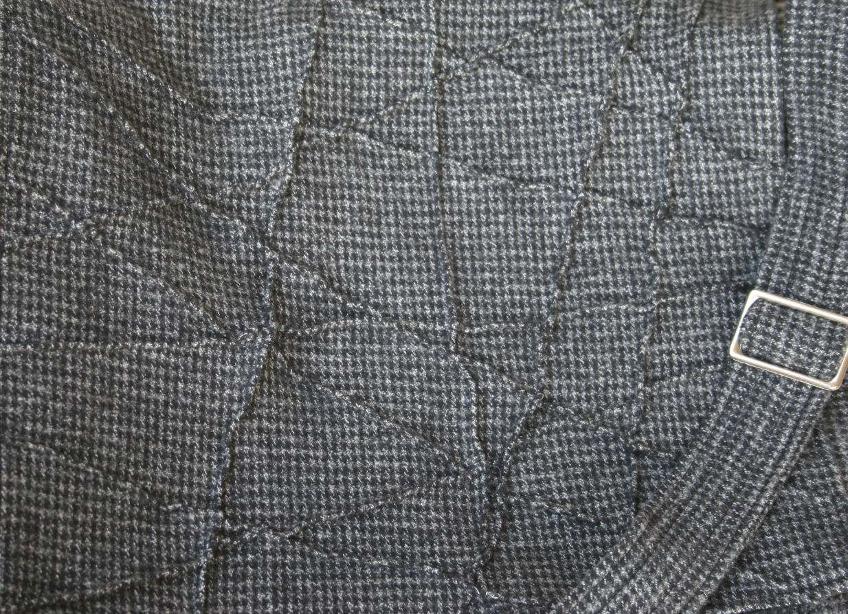 [Octoberwoolmessengerbag2009+3b.jpg]