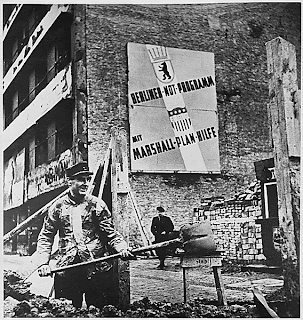 ECONOMIA DESPUES DE LA SEGUNDA GUERRA MUNDIAL economia despues de la segunda guerra mundial: