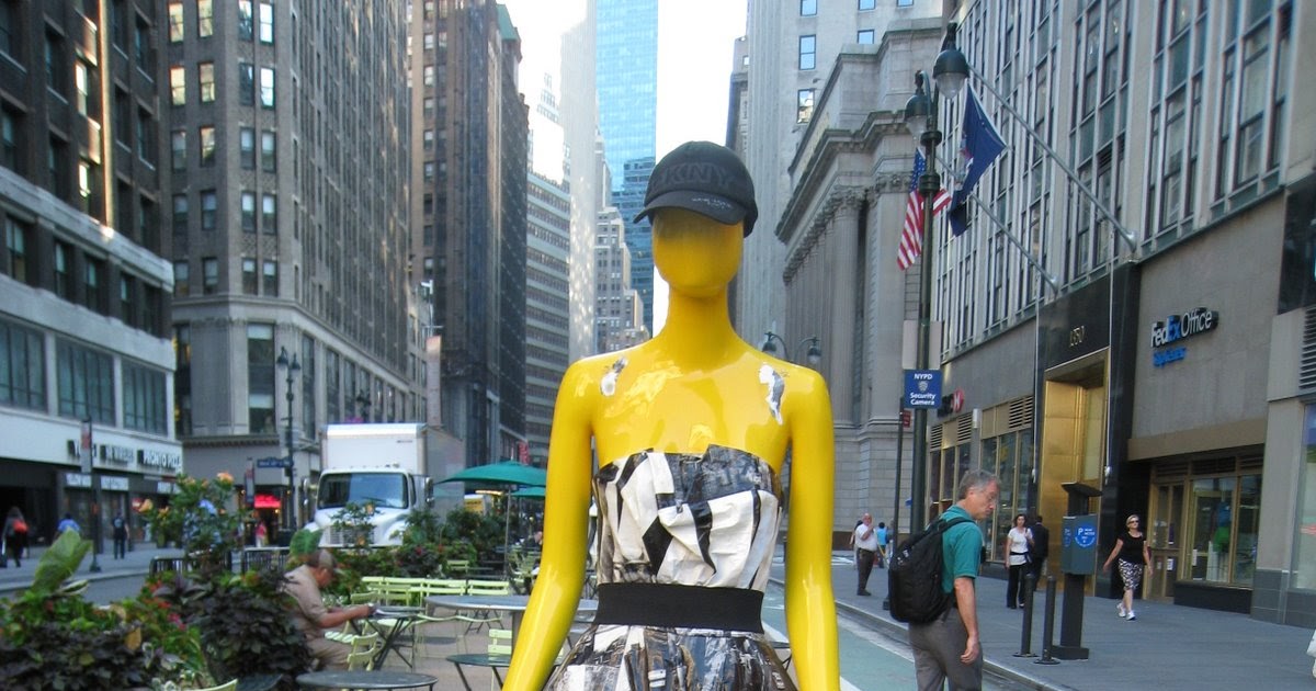 Flooring The Consumer Broadway Fashion Mannequins NYC Catwalk!