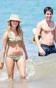 Ashley Tisdale sexy bikini