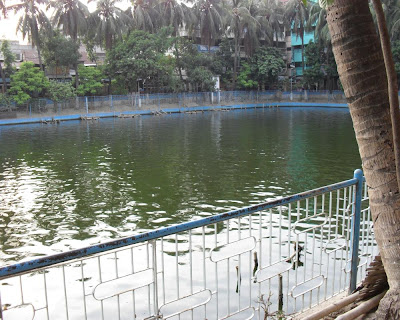 bangshal pond, old dhaka, bangladesh, bongshal pukur