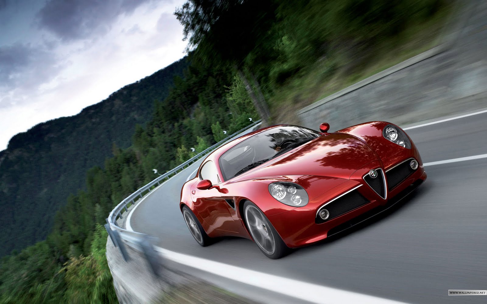 http://4.bp.blogspot.com/_jGYvPsTX6Eg/TF_PinjUw1I/AAAAAAAAAF4/479VpxlO7KA/s1600/alfa-romeo-wallpaper-946.jpg