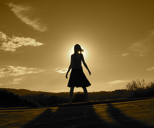 [girl+in+the+sun]