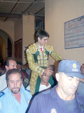 [PUERTA+GRANDE+DE+CASARES+-+ÁƒÂ±.jpg]