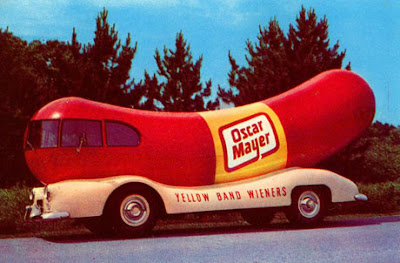 Oscar-Meyer-Wienermobile.jpg