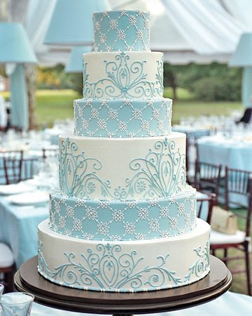 [blue+and+white+wedding+cake+marthastewartweddings.jpg]