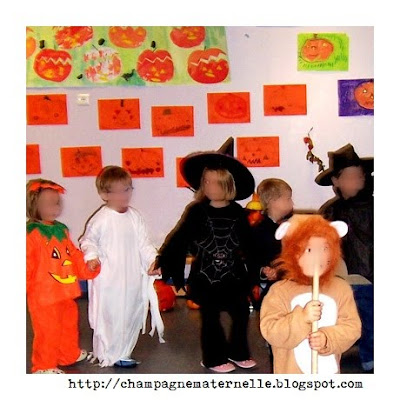 carnaval d'automne, déguisements d'halloween et défilé à l'école