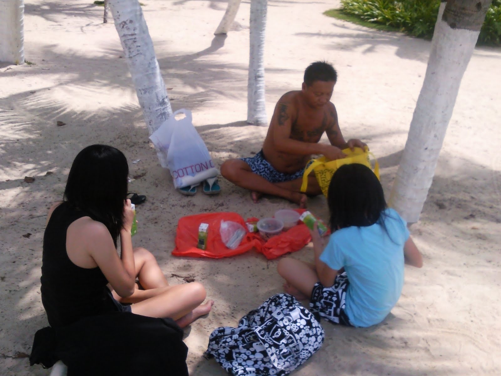 [Photo0235.jpg]