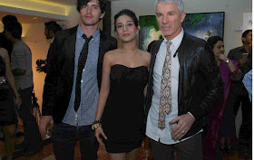 Latest Wallpaper Amrita Rao Baz Lurhman At Vincent Painting Exhibition Latest Wallpapers 4]5 the story follows vincent pepe (antony varghese) who wants to be a powerful leader of a righteous gang that will rule the town of. latest wallpaper amrita rao baz lurhman at vincent painting exhibition latest wallpapers