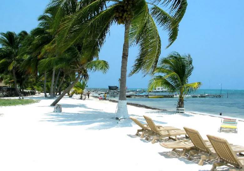 Taking Belize Where to Live in Belize? Caye Caulker