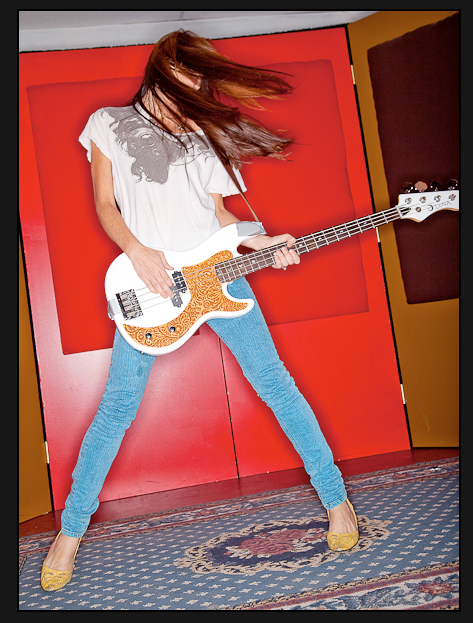 Paz Lenchantin from Entrance