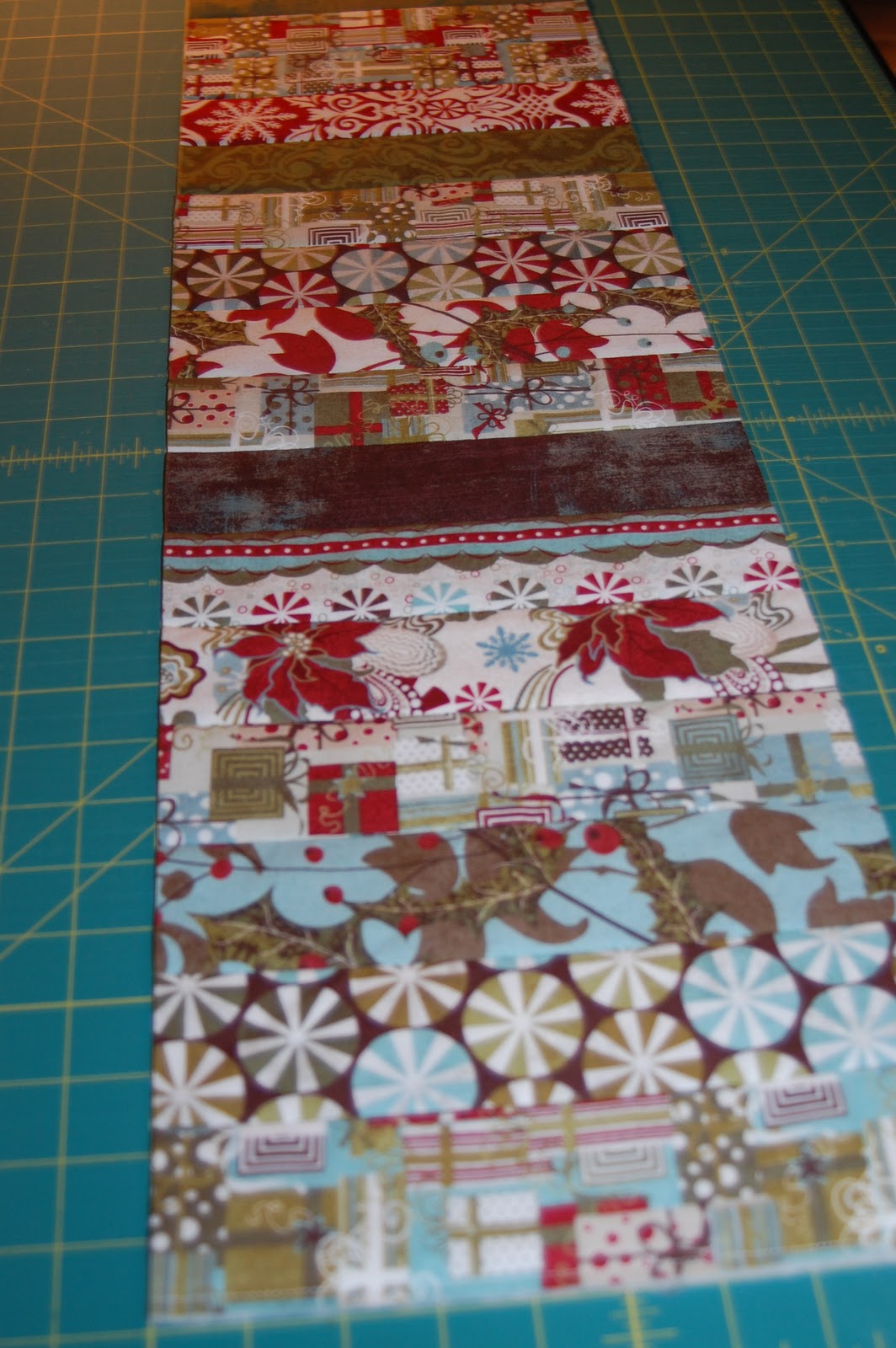 Stash Resolution QuiltAsYouGo Christmas Table Runner Tutorial