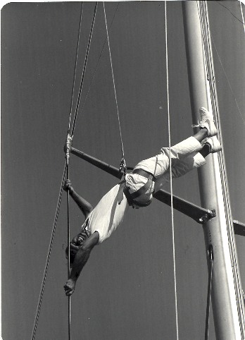 [bosun's+chair+(1).jpg]